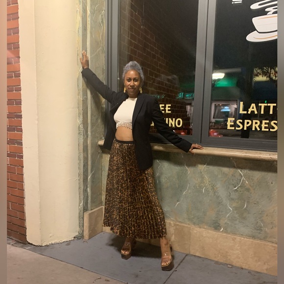 Meet your Posher, Natasha - Picture 1 of 1